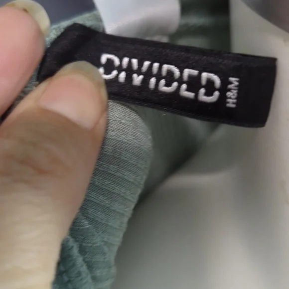 H&M Divided Teal Ribbed Top - Picture 5 of 7